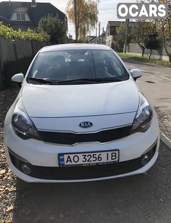 Седан Kia Rio 2016 1.4 л. Ручна / Механіка обл. Закарпатська, Мукачево - Фото 1/4