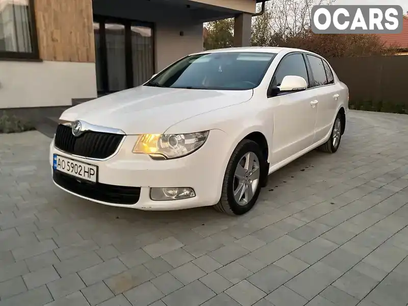 Ліфтбек Skoda Superb 2012 2 л. Автомат обл. Закарпатська, location.city.lopukhiv - Фото 1/17