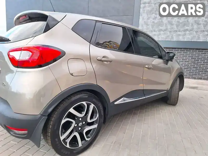 Позашляховик / Кросовер Renault Captur 2013 0.9 л. Ручна / Механіка обл. Київська, Київ - Фото 1/21