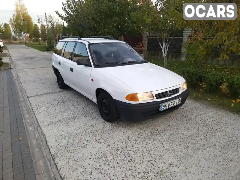 Універсал Opel Astra 1993 1.6 л. Ручна / Механіка обл. Рівненська, Вараш (Кузнецовськ) - Фото 1/6