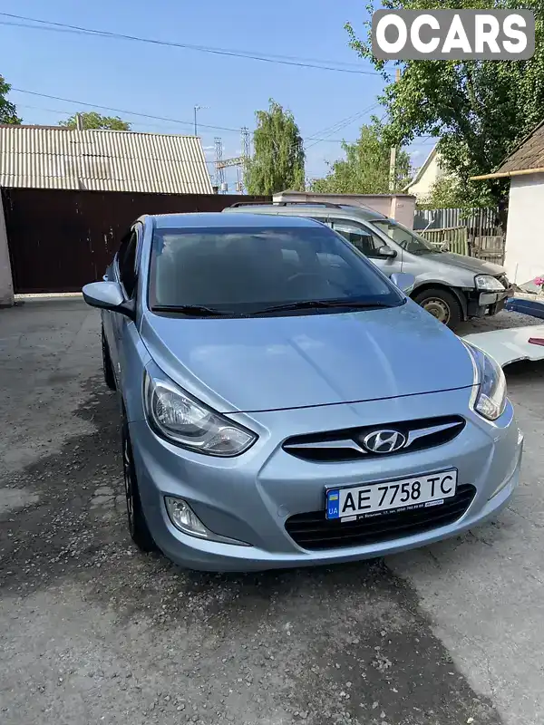 Седан Hyundai Accent 2011 1.4 л. Ручна / Механіка обл. Дніпропетровська, Дніпро (Дніпропетровськ) - Фото 1/19