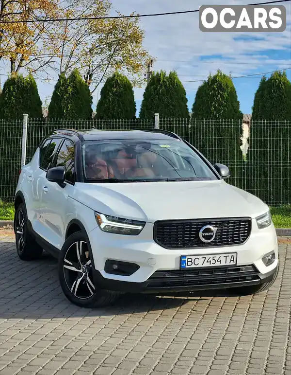 Позашляховик / Кросовер Volvo XC40 2018 2 л. Автомат обл. Львівська, Миколаїв - Фото 1/21