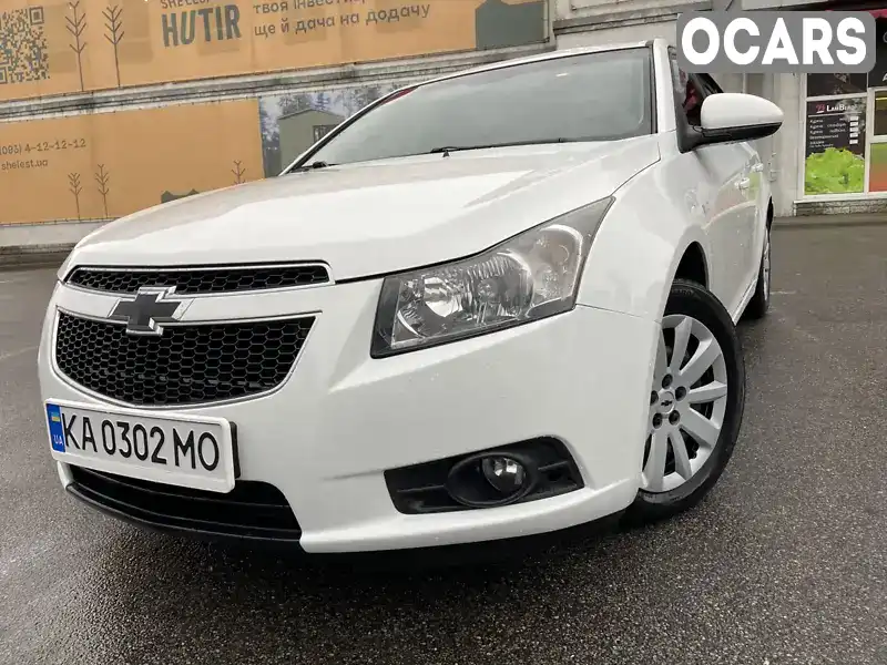 Хетчбек Chevrolet Cruze 2011 1.8 л. Ручна / Механіка обл. Київська, Київ - Фото 1/21