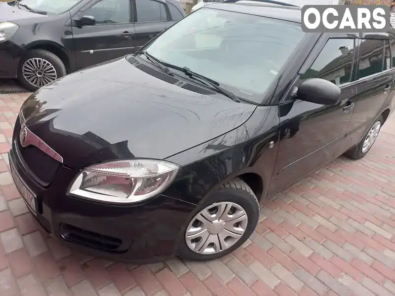 Универсал Skoda Fabia 2009 1.2 л. Ручная / Механика обл. Винницкая, Калиновка - Фото 1/16