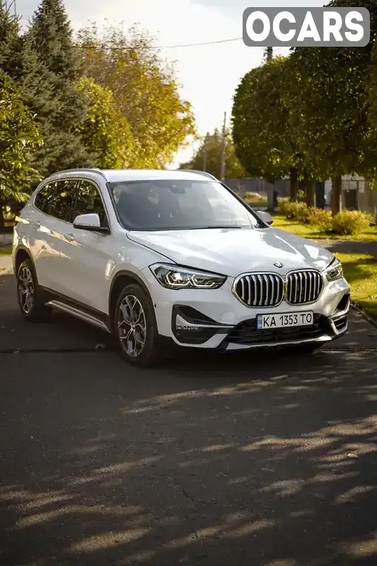 Позашляховик / Кросовер BMW X1 2021 2 л. Автомат обл. Київська, Київ - Фото 1/21