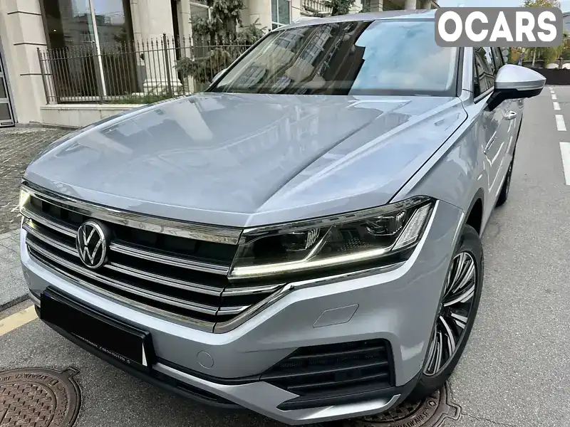 Позашляховик / Кросовер Volkswagen Touareg 2020 3 л. Автомат обл. Київська, Київ - Фото 1/21