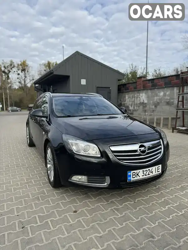 Універсал Opel Insignia 2010 2 л. Ручна / Механіка обл. Рівненська, Рівне - Фото 1/21