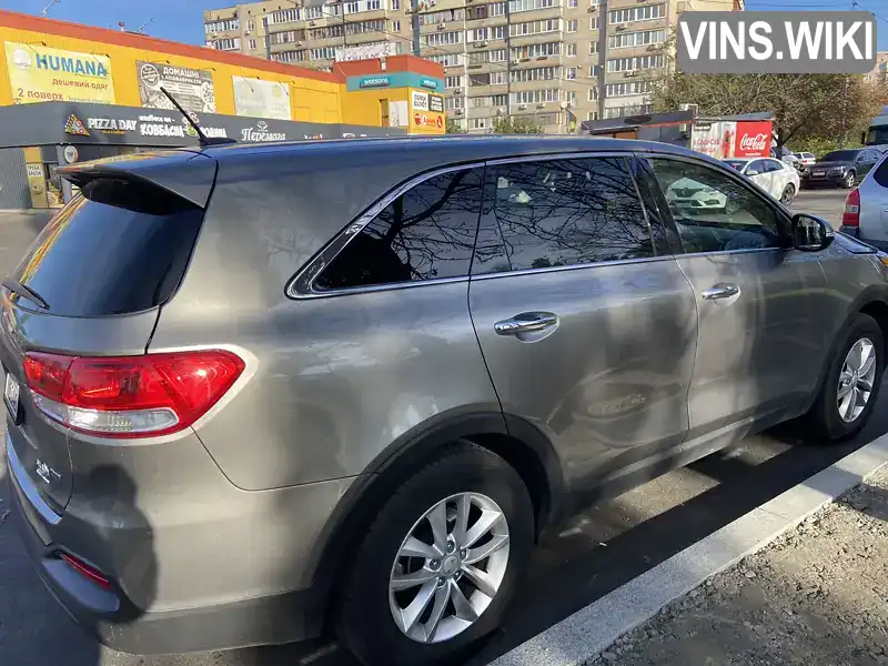 5XYPG4A31JG376809 Kia Sorento 2017 Позашляховик / Кросовер 2.4 л. Фото 2