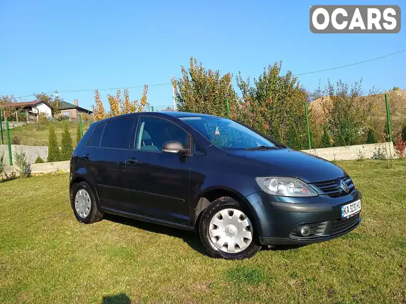 Хетчбек Volkswagen Golf Plus 2008 1.6 л. Автомат обл. Київська, Київ - Фото 1/21