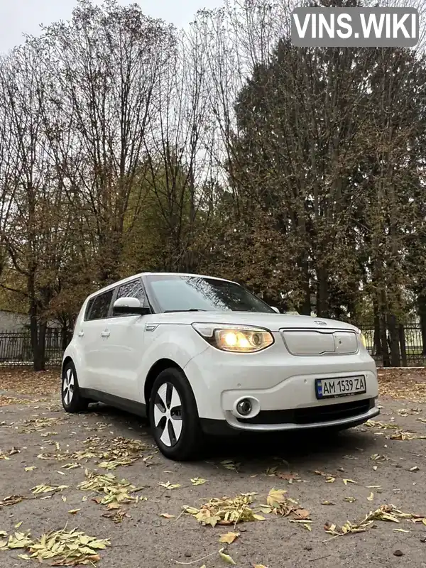 Позашляховик / Кросовер Kia Soul 2015 null_content л. Варіатор обл. Житомирська, Житомир - Фото 1/21