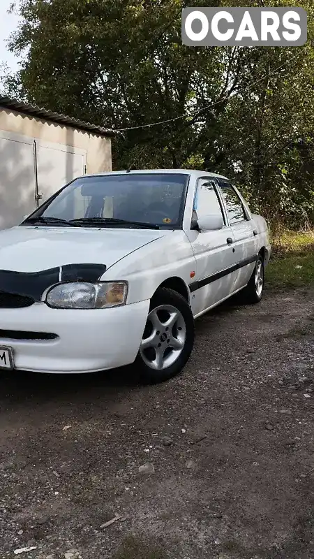 Седан Ford Escort 1998 1.6 л. Ручная / Механика обл. Черновицкая, Глубокая - Фото 1/21