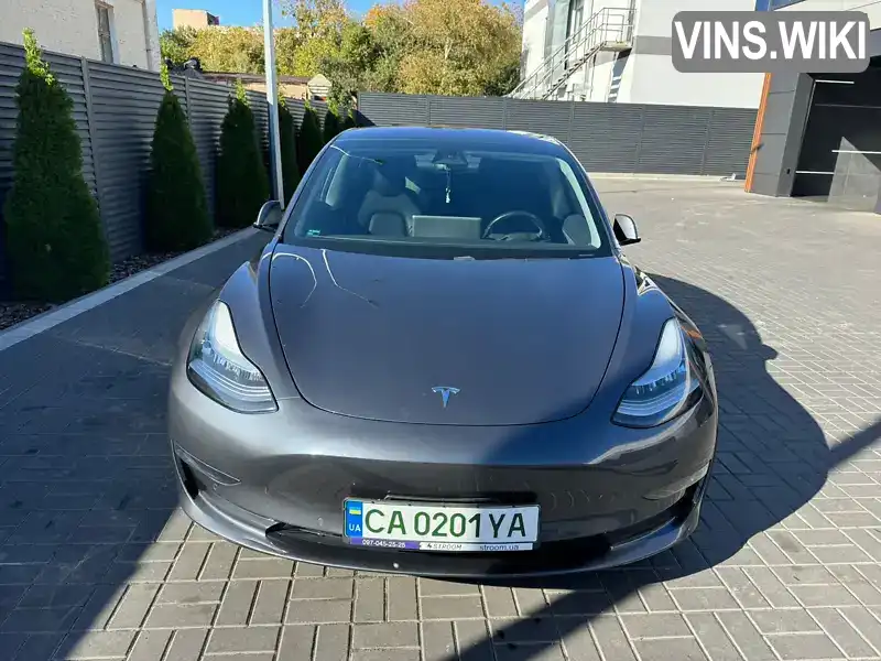 Седан Tesla Model 3 2019 null_content л. Автомат обл. Черкаська, Черкаси - Фото 1/13