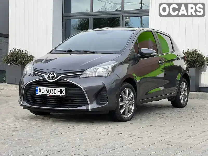 Хетчбек Toyota Yaris 2015 1.3 л. Варіатор обл. Закарпатська, Ужгород - Фото 1/21