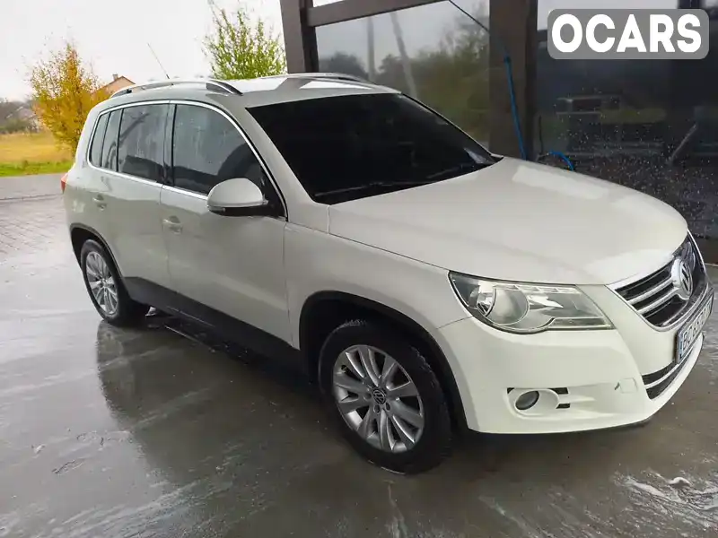 Внедорожник / Кроссовер Volkswagen Tiguan 2009 2 л. Ручная / Механика обл. Львовская, Львов - Фото 1/16