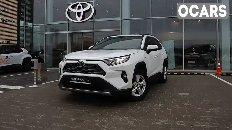 Позашляховик / Кросовер Toyota RAV4 2021 2.49 л. Варіатор обл. Рівненська, Рівне - Фото 1/21