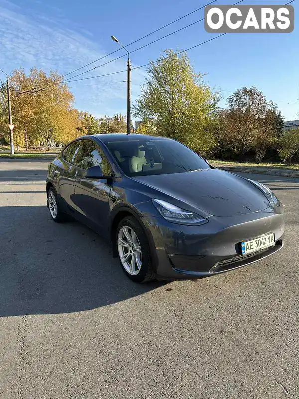 Позашляховик / Кросовер Tesla Model Y 2023 null_content л. обл. Дніпропетровська, Кривий Ріг - Фото 1/15