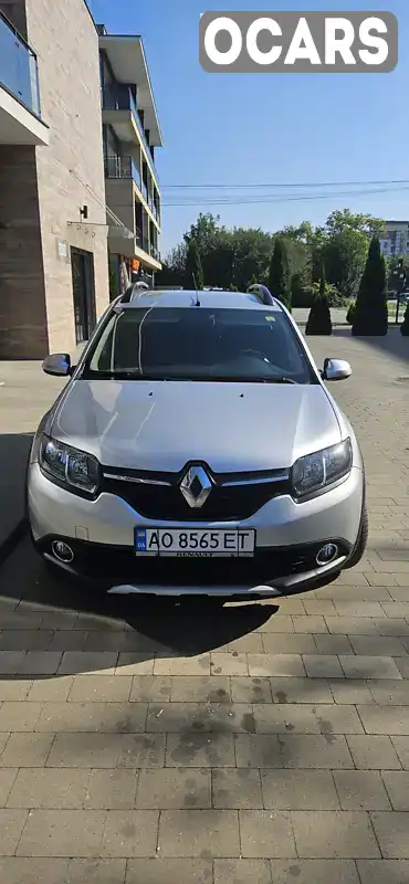 Хетчбек Renault Sandero 2013 1.46 л. Ручна / Механіка обл. Закарпатська, Ужгород - Фото 1/18