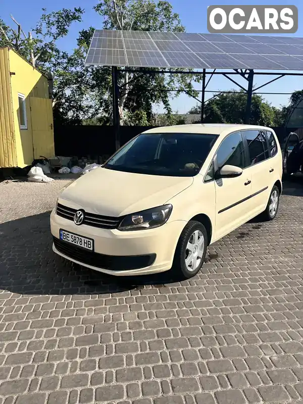 Мікровен Volkswagen Touran 2014 1.6 л. Ручна / Механіка обл. Миколаївська, Первомайськ - Фото 1/12