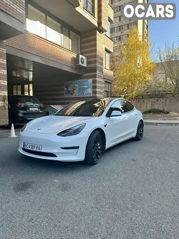 Седан Tesla Model 3 2022 null_content л. Автомат обл. Киевская, Киев - Фото 1/16