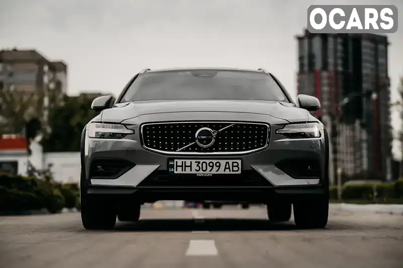 Універсал Volvo V60 2023 1.97 л. Автомат обл. Одеська, Одеса - Фото 1/8