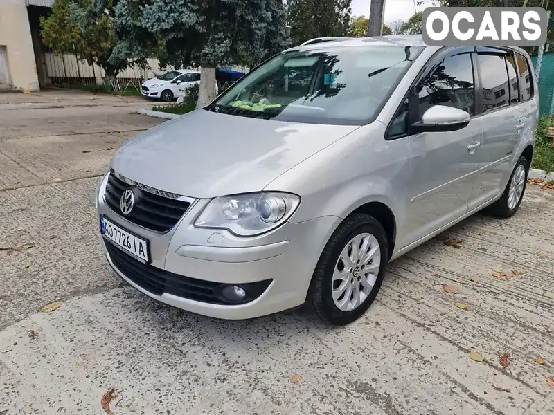 Минивэн Volkswagen Touran 2009 1.4 л. Автомат обл. Закарпатская, Ужгород - Фото 1/10