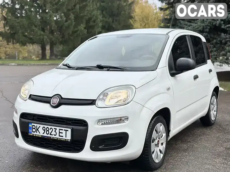 Хетчбек Fiat Panda 2012 1.24 л. Ручна / Механіка обл. Рівненська, Рівне - Фото 1/21