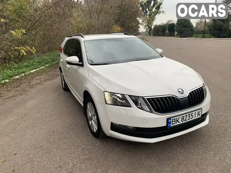 Універсал Skoda Octavia 2017 1.97 л. Ручна / Механіка обл. Львівська, Броди - Фото 1/21