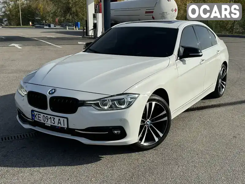 WBA8D9G58JNU72557 BMW 3 Series 2018 Седан 2 л. Фото 7