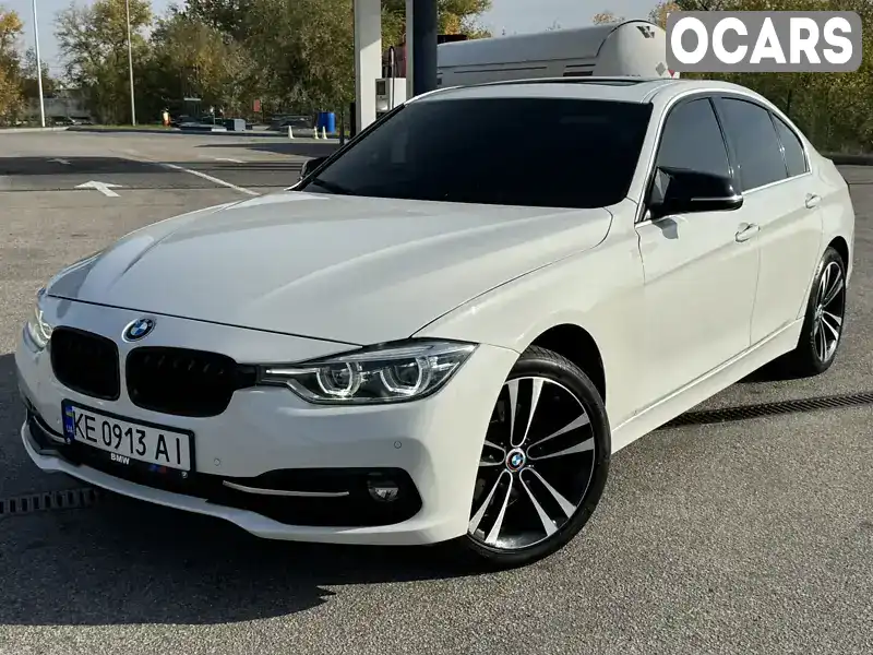 WBA8D9G58JNU72557 BMW 3 Series 2018 Седан 2 л. Фото 9