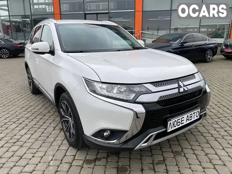 Позашляховик / Кросовер Mitsubishi Outlander 2018 2 л. Автомат обл. Харківська, Харків - Фото 1/21