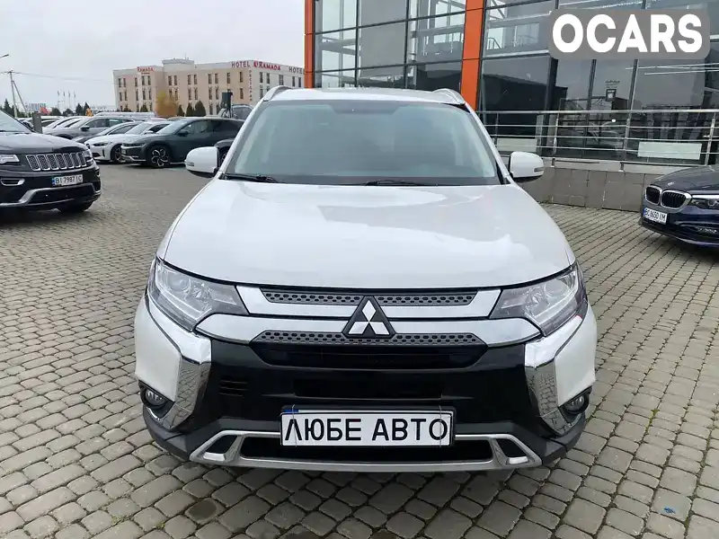 JMBXTGF2WKZ000193 Mitsubishi Outlander 2018 Внедорожник / Кроссовер 2 л. Фото 2