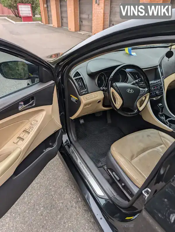 Седан Hyundai Sonata 2013 2.36 л. Автомат обл. Черкасская, Черкассы - Фото 1/21