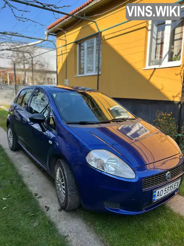 Хетчбек Fiat Punto 2007 1.4 л. Ручна / Механіка обл. Закарпатська, Іршава - Фото 1/20