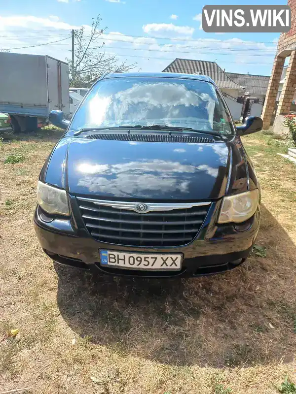 Минивэн Chrysler Voyager 2004 2.5 л. Ручная / Механика обл. Черновицкая, Глубокая - Фото 1/10