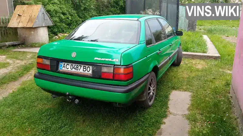 WVWZZZ31ZJE036192 Volkswagen Passat 1988 Седан 1.8 л. Фото 4