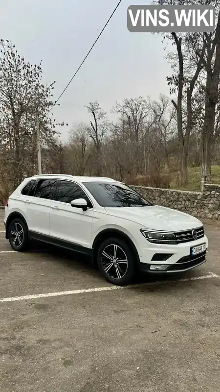 WVGZZZ5NZHW884309 Volkswagen Tiguan 2017 Позашляховик / Кросовер 2 л. Фото 2