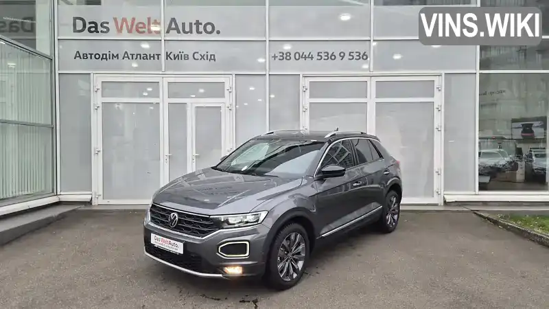 Внедорожник / Кроссовер Volkswagen T-Roc 2021 1.5 л. Автомат обл. Киевская, Киев - Фото 1/21