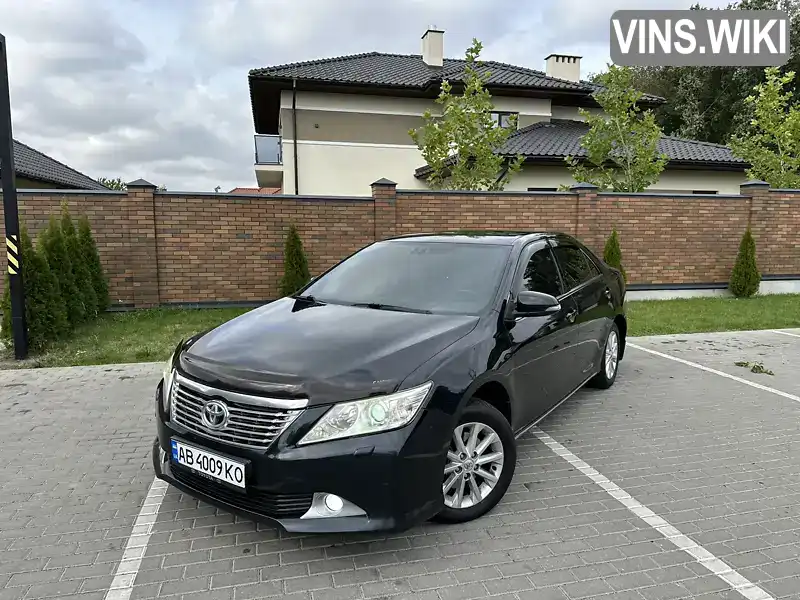 Седан Toyota Camry 2013 2.49 л. Автомат обл. Вінницька, Вінниця - Фото 1/21