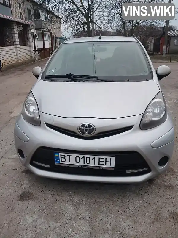 Хетчбек Toyota Aygo 2012 1 л. Ручна / Механіка обл. Херсонська, Велика Олександрівка - Фото 1/7