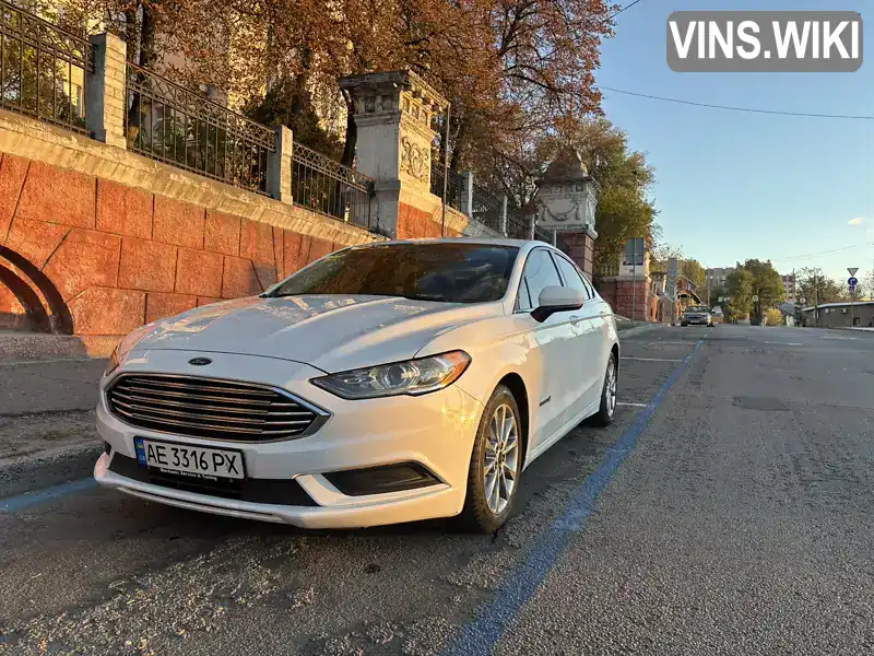 Седан Ford Fusion 2017 2 л. Автомат обл. Днепропетровская, Днепр (Днепропетровск) - Фото 1/14