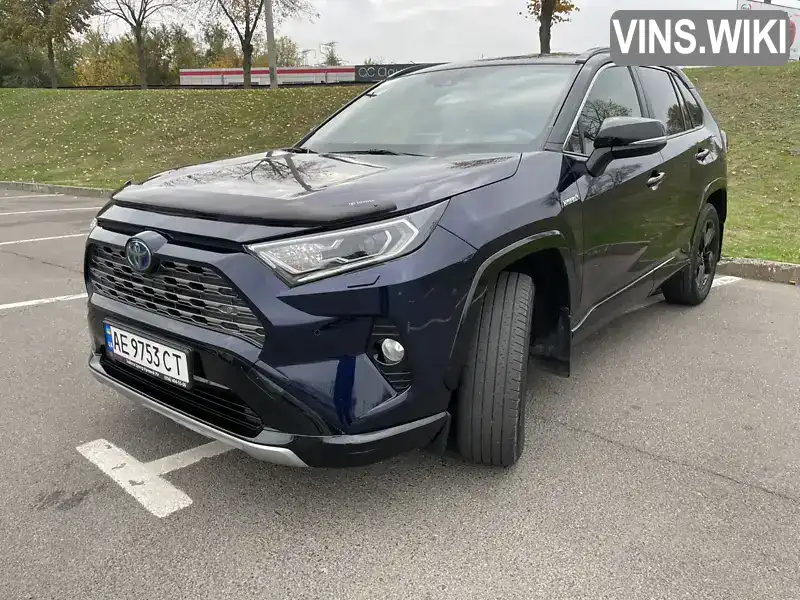 Внедорожник / Кроссовер Toyota RAV4 2020 2.49 л. Вариатор обл. Днепропетровская, Кривой Рог - Фото 1/21