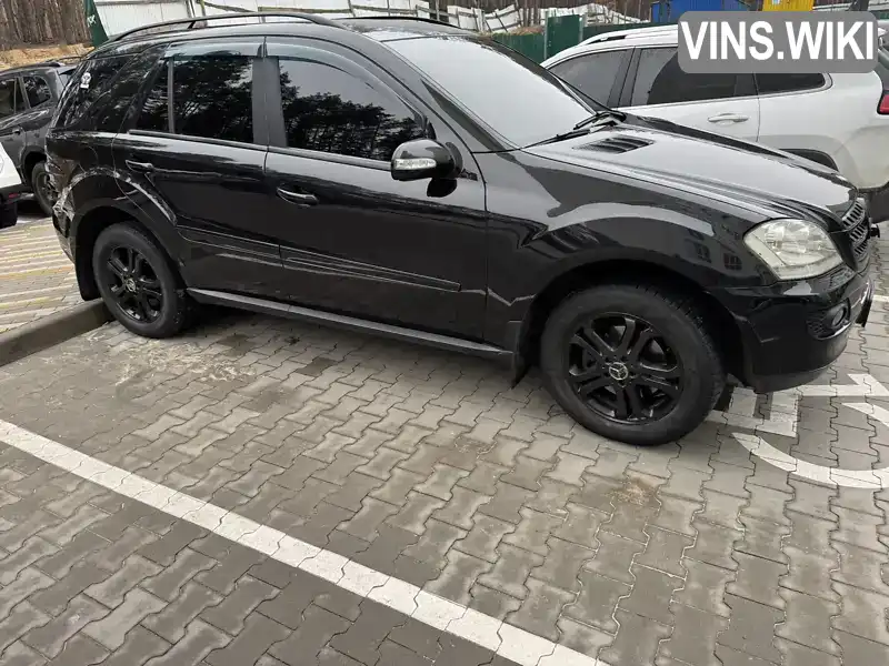 Позашляховик / Кросовер Mercedes-Benz M-Class 2006 3.5 л. Автомат обл. Київська, Київ - Фото 1/21