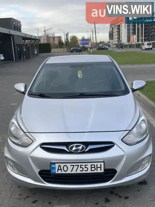 Седан Hyundai Accent 2012 1.4 л. Автомат обл. Закарпатская, Ужгород - Фото 1/10