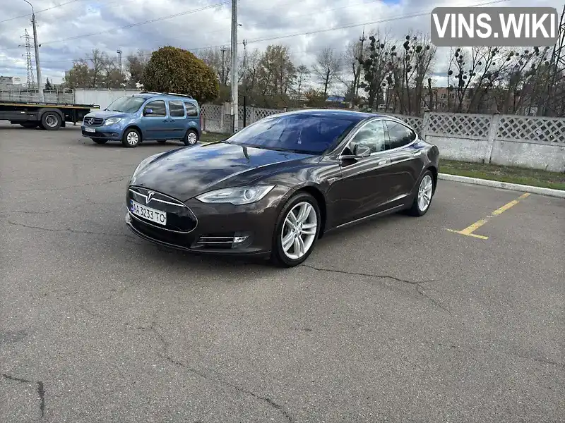 Ліфтбек Tesla Model S 2013 null_content л. обл. Київська, Київ - Фото 1/21