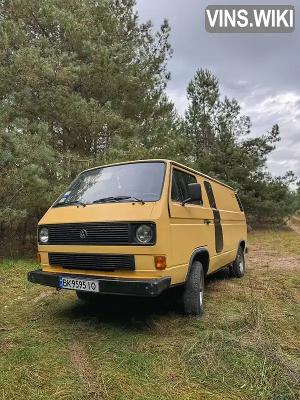 Минивэн Volkswagen Transporter 1984 1.6 л. Ручная / Механика обл. Ровенская, Здолбунов - Фото 1/10