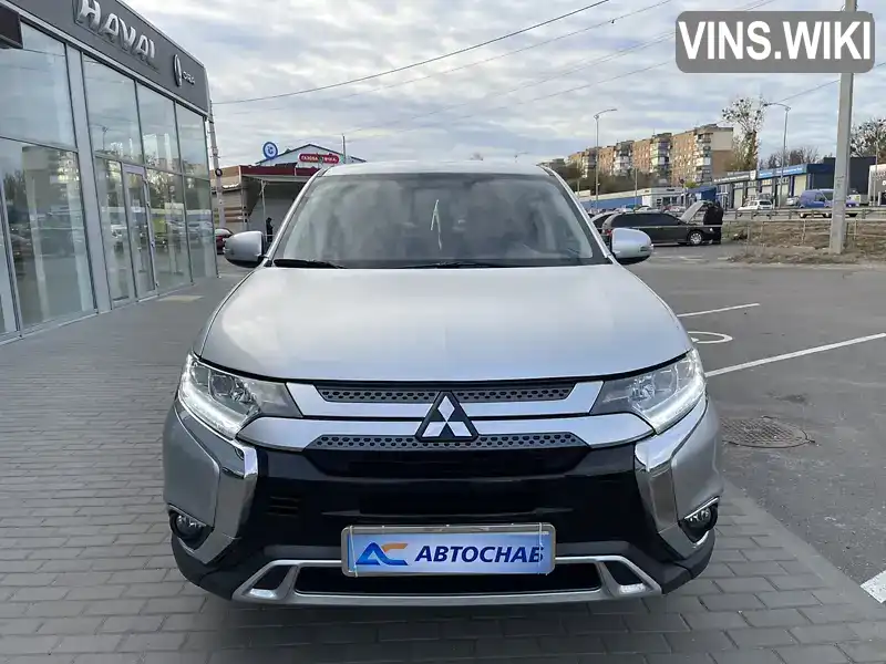 JA4AD3A37KZ054942 Mitsubishi Outlander 2019 Позашляховик / Кросовер 2.4 л. Фото 1