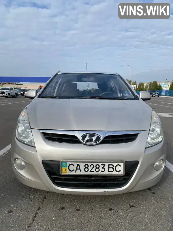 Хэтчбек Hyundai i20 2011 1.4 л. Автомат обл. Черкасская, Черкассы - Фото 1/10