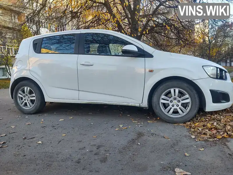 Хэтчбек Chevrolet Aveo 2012 1.25 л. Ручная / Механика обл. Ивано-Франковская, Ивано-Франковск - Фото 1/21