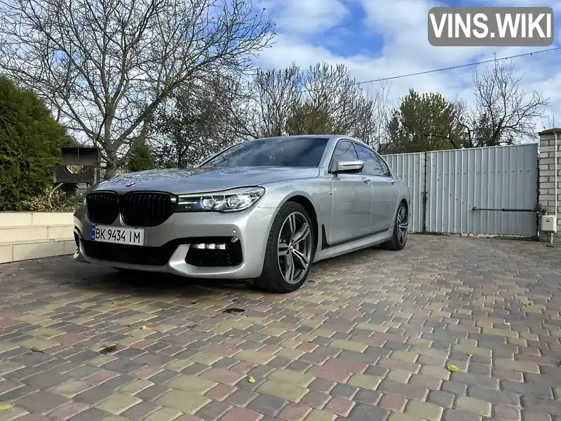 Седан BMW 7 Series 2015 3 л. Автомат обл. Ровенская, Ровно - Фото 1/21