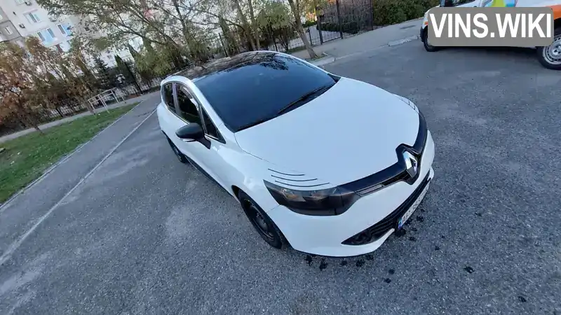 Хетчбек Renault Clio 2015 1.46 л. Ручна / Механіка обл. Запорізька, Запоріжжя - Фото 1/21